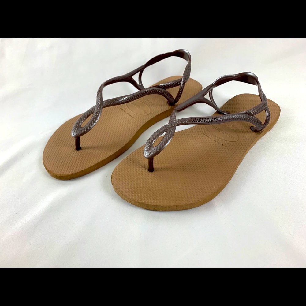 Havaianas sandals - Great for beach vacation!